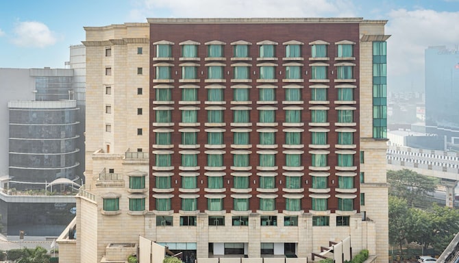 Radisson Hotel Gurugram Sohna Road City Center - Hotel Facade