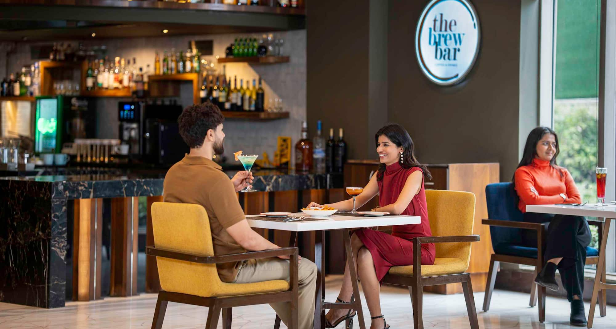 Radisson Hotel Gurugram Udyog Vihar - The Brew Bar