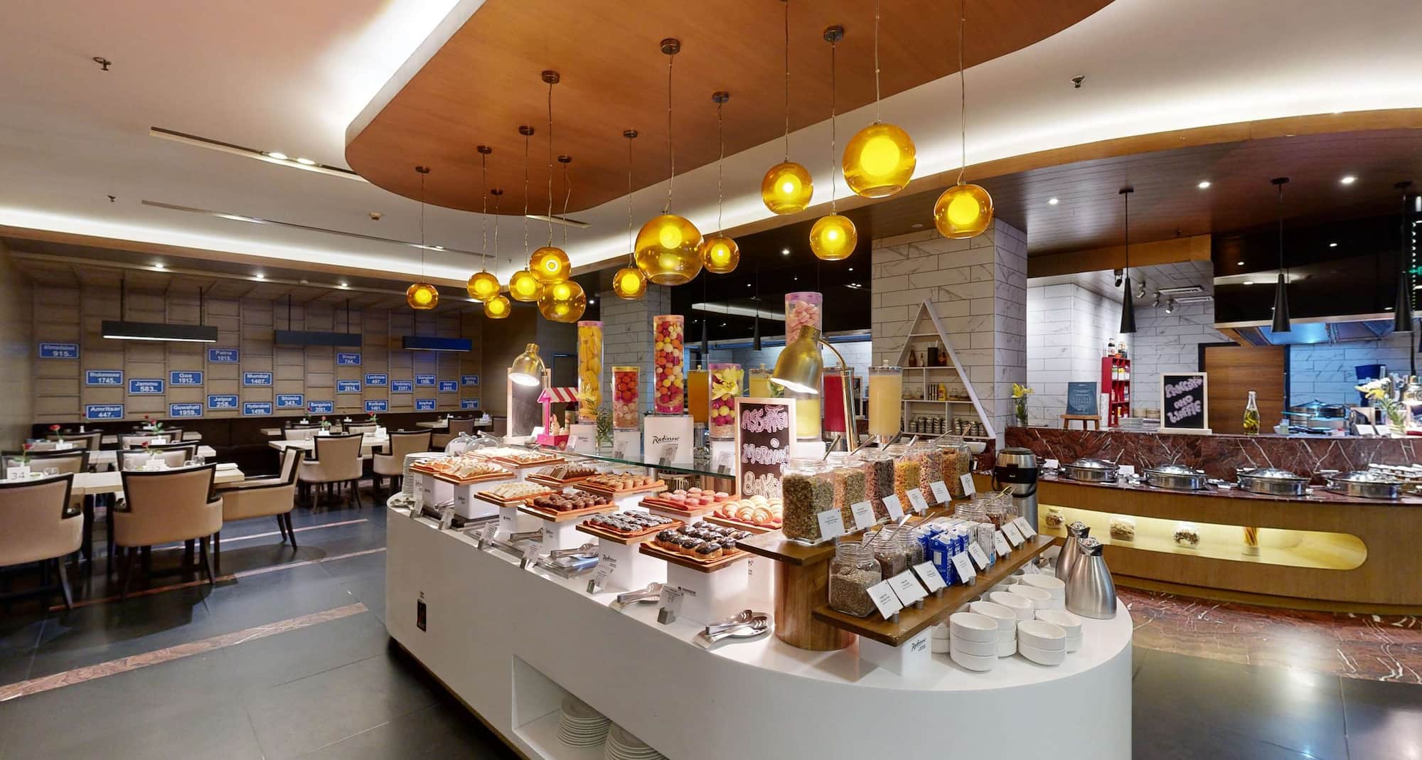 Radisson Hotel Gurugram Udyog Vihar - Restaurant