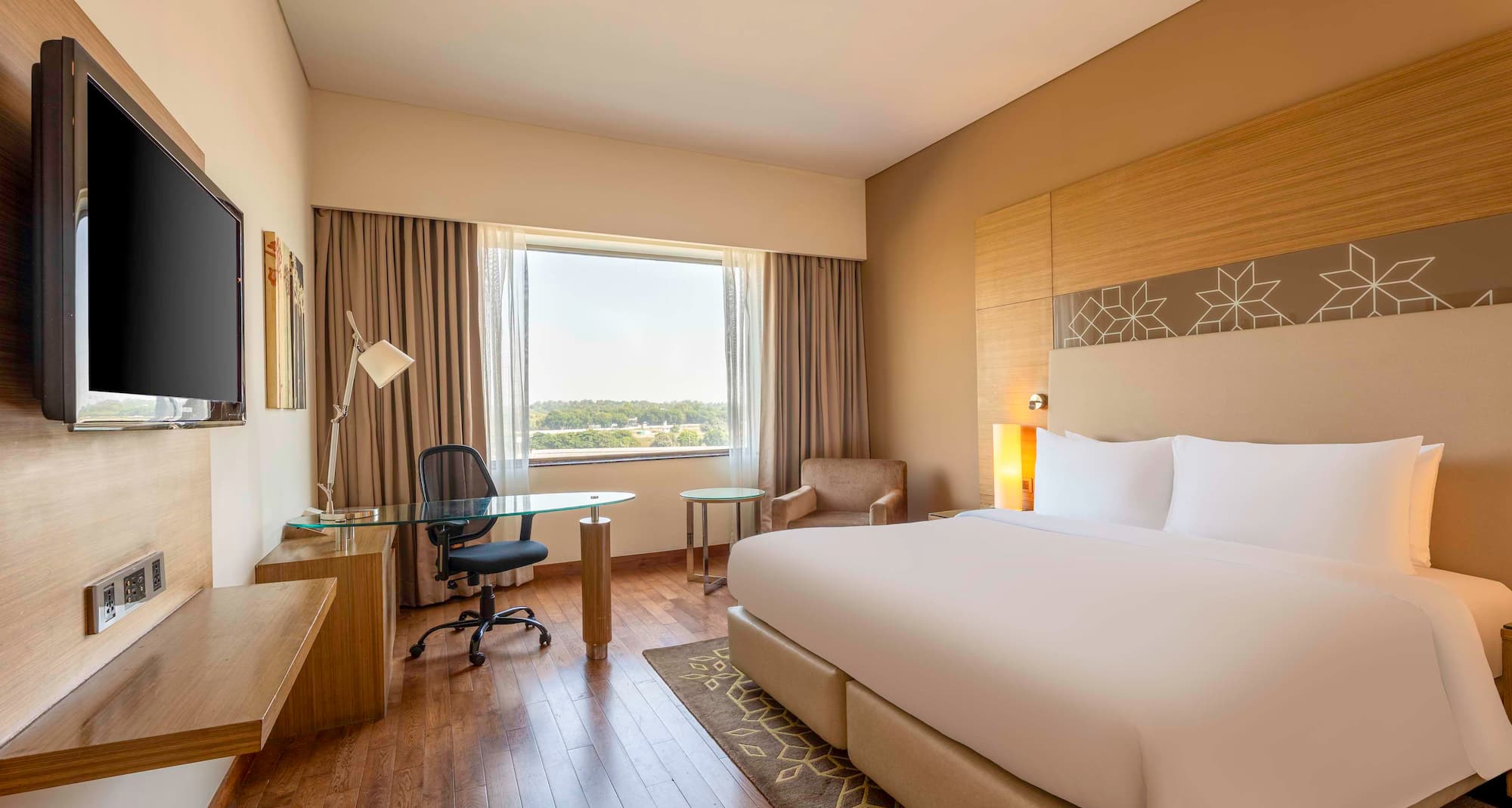 Radisson Hotel Gurugram Udyog Vihar - Gaestezimmer