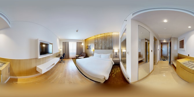 Radisson Hotel Gurugram Udyog Vihar - Deluxe Room