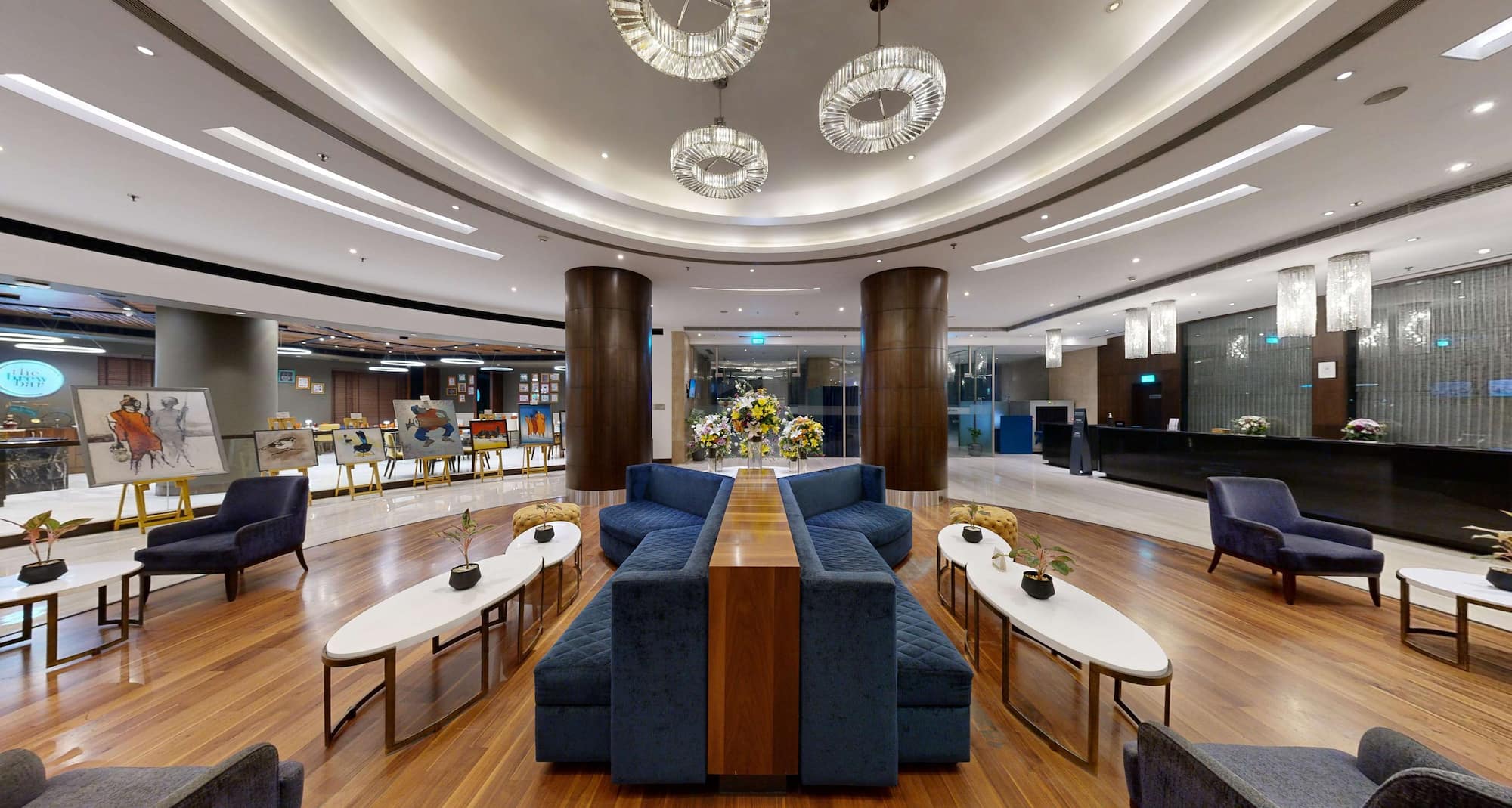 Radisson Hotel Gurugram Udyog Vihar - Lobby
