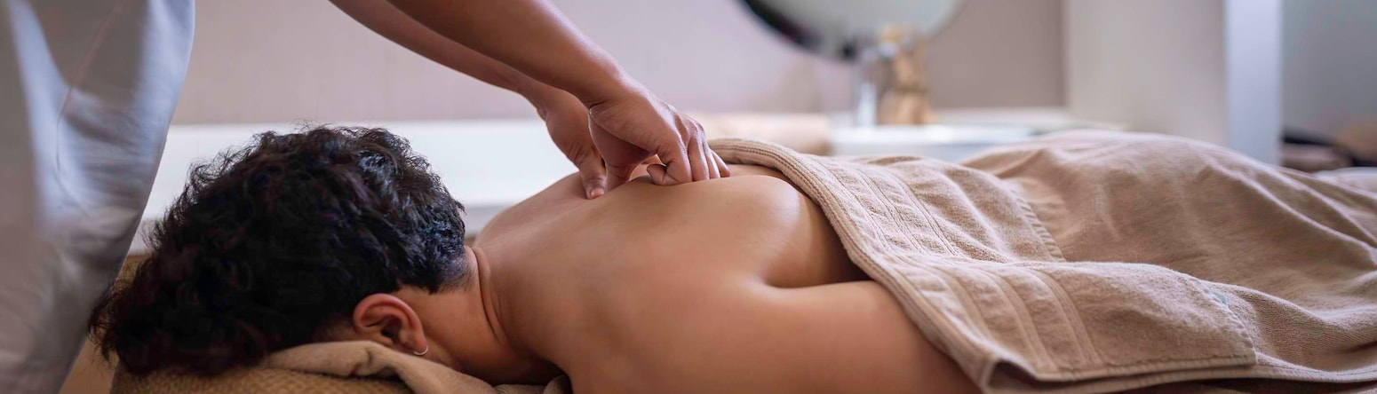 Radisson Hotel Gurugram Udyog Vihar - Spa