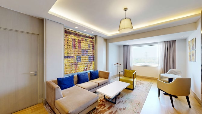 Radisson Hotel Gurugram Udyog Vihar - Presidential Suite