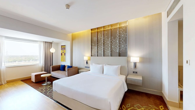 Radisson Hotel Gurugram Udyog Vihar - Presidential Suite
