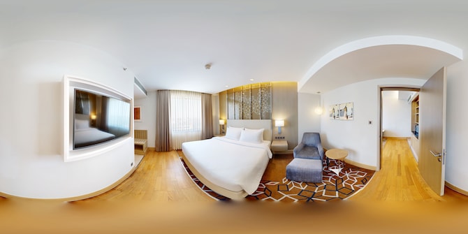 Radisson Hotel Gurugram Udyog Vihar - Deluxe Suite