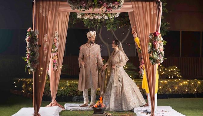 Radisson Hotel Gurugram Udyog Vihar - Lawn - Vedi