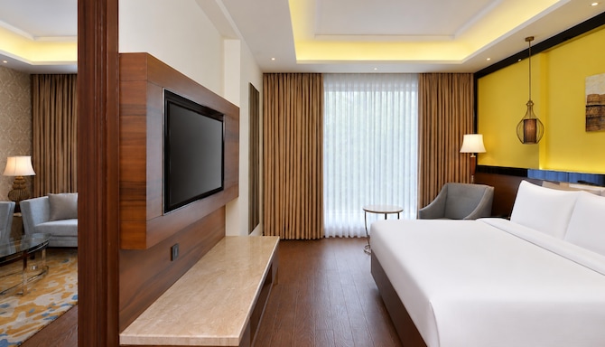 Radisson Hotel Gwalior - One Bedroom Suite Room