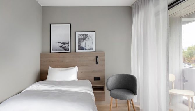 Radisson Hotel Haugesund - Single Room with Balcony