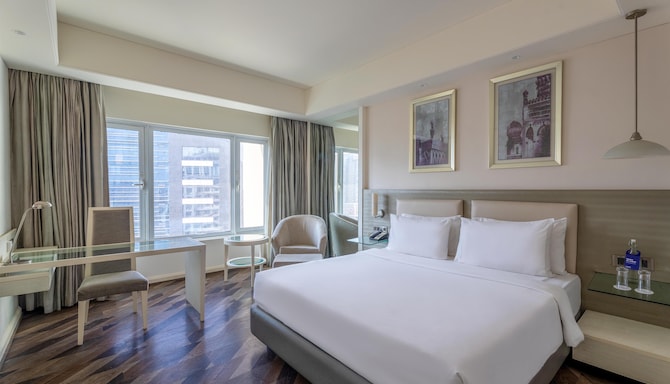 Radisson Hotel Hyderabad Hitec City - Suite