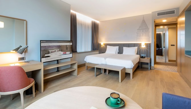 Radisson Hotel Istanbul Harbiye - Premium Room