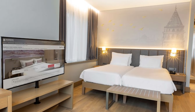 Radisson Hotel Istanbul Harbiye - Premium Room