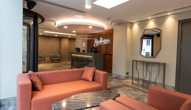 Radisson Hotel Istanbul Harbiye - Lobby