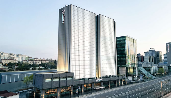 Radisson Hotel Istanbul Merter - Hotel Exterior