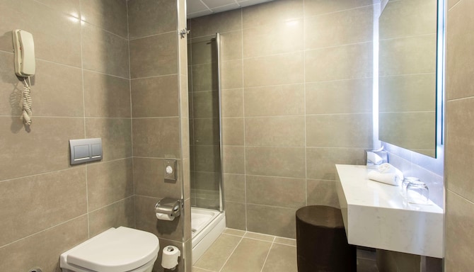 Radisson Hotel Istanbul Sultanahmet - 客房浴室