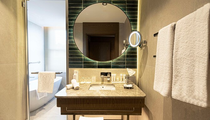 Radisson Hotel Istanbul Sultanahmet - 套房浴室