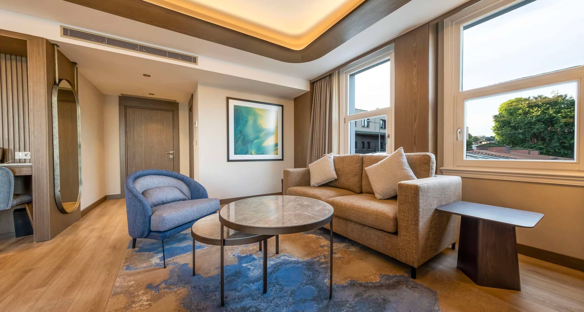 Radisson Hotel Istanbul Sultanahmet - Suite Living Area