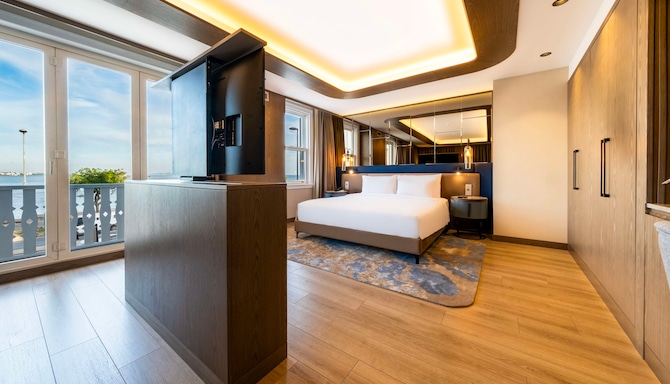 Radisson Hotel Istanbul Sultanahmet - 套房