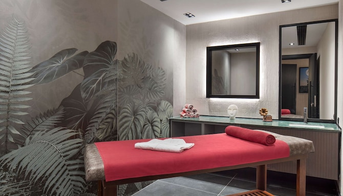 Radisson Hotel Izmir Aliaga - Spa