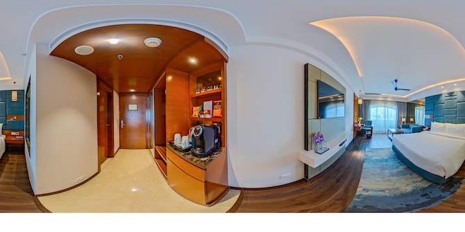 Radisson Hotel Jaipur City Center - Business Class Room
