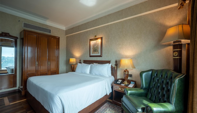Radisson Hotel Jalandhar - Executive Room