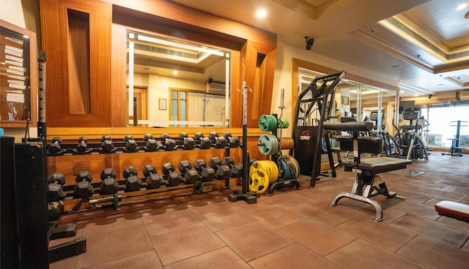 Radisson Hotel Jalandhar - Gym