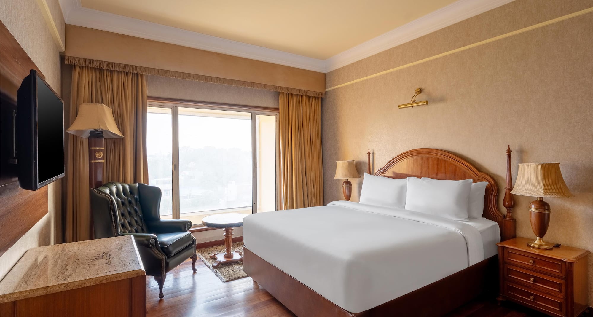 Radisson Hotel Jalandhar - Deluxe Suite