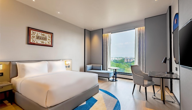 Radisson Hotel Jamshedpur - Superior room with club access