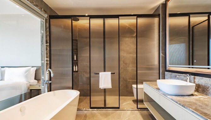 Radisson Hotel Jamshedpur - Superior bathroom