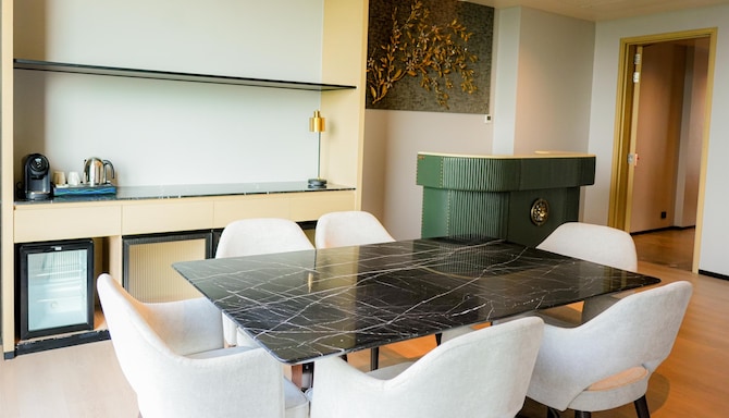 Radisson Hotel Jamshedpur - Presidential Suite Dining