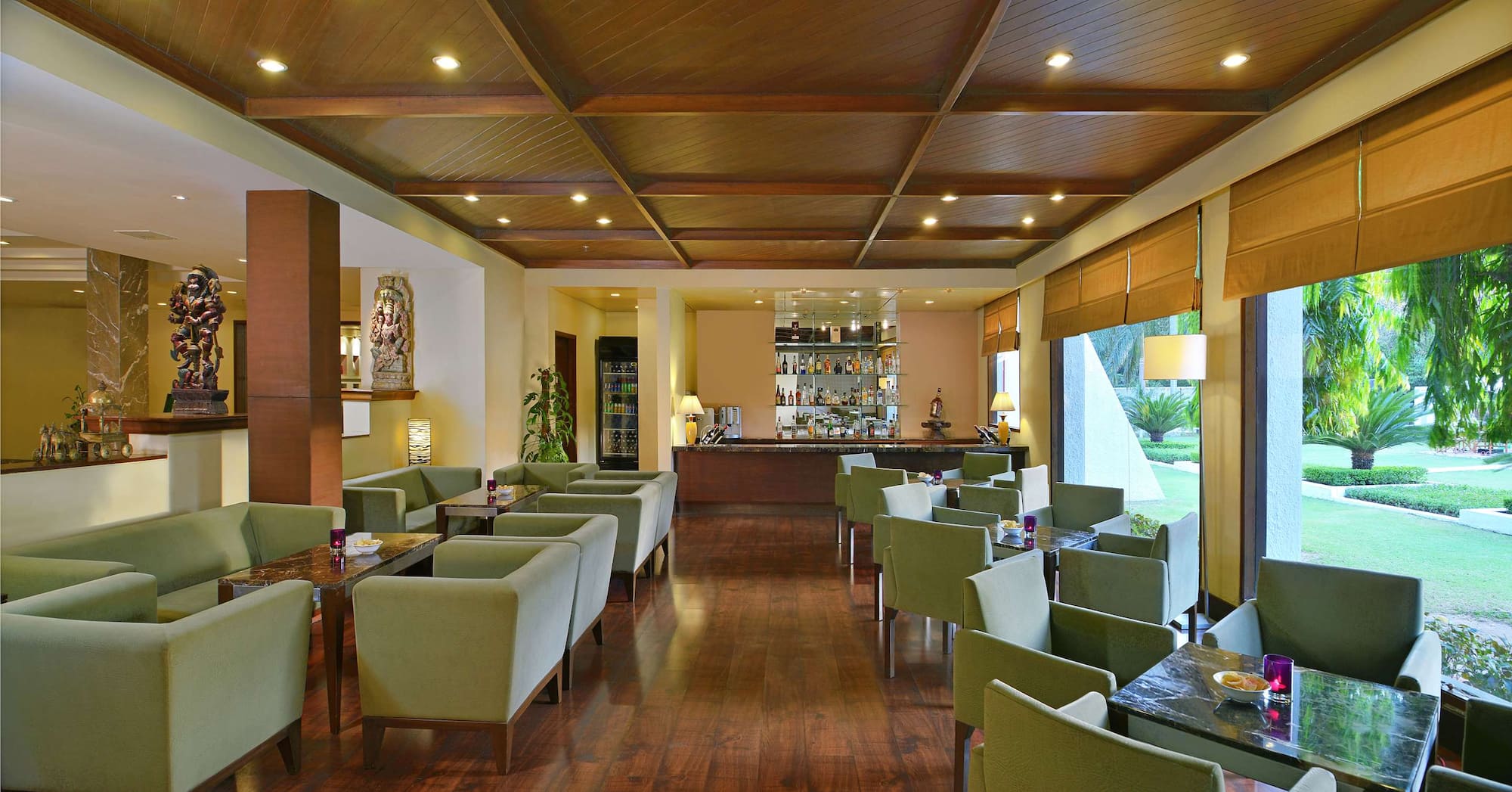 Radisson Jass Khajuraho - Temple Bar