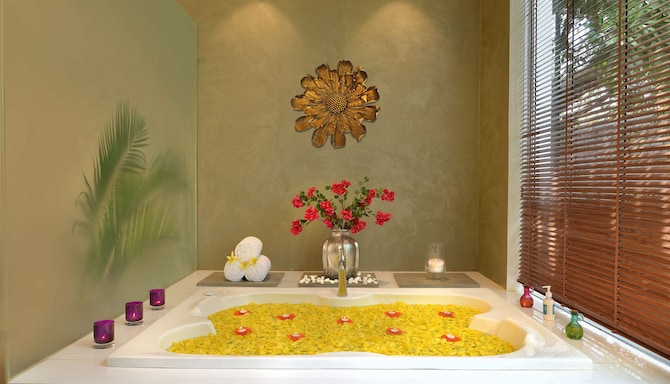 Radisson Jass Khajuraho - Spa