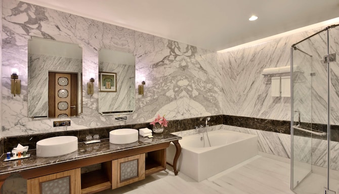 Radisson Jodhpur - Deluxe Suite