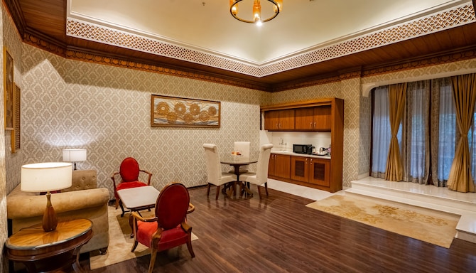 Radisson Hotel Jodhpur - Two Bedroom Suite