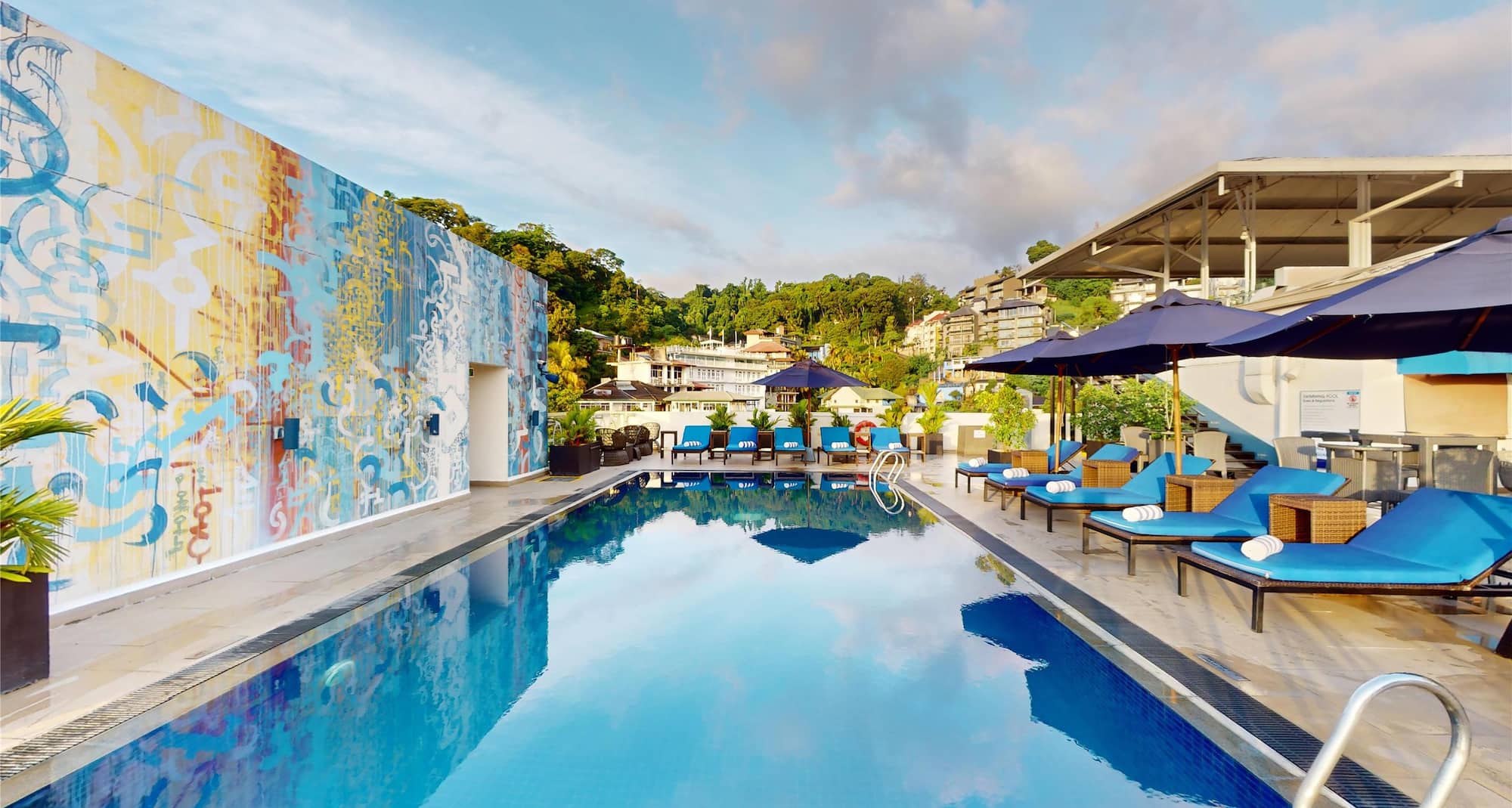 Radisson Hotel Kandy - Bommu Lounge Bar