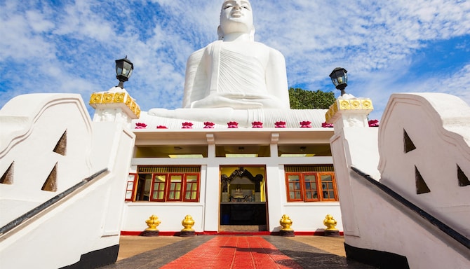 Radisson Hotel Kandy - Bahirawa kanda temple
