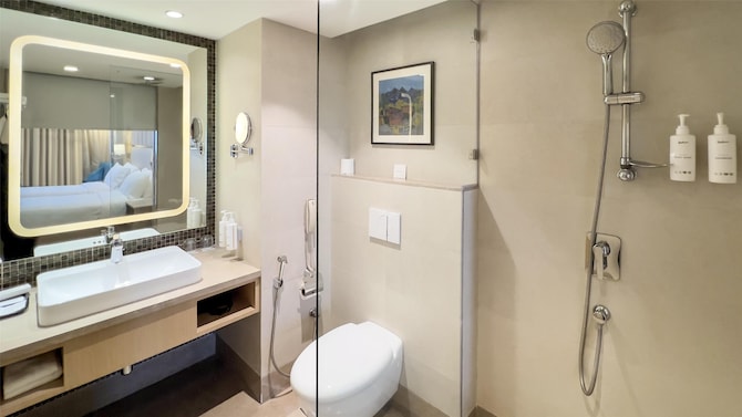 Radisson Hotel Kathmandu - Premium Twin Bathroom