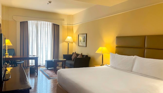 Radisson Hotel Kathmandu - Business Class Room