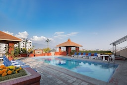 Radisson Hotel Kathmandu - Pool