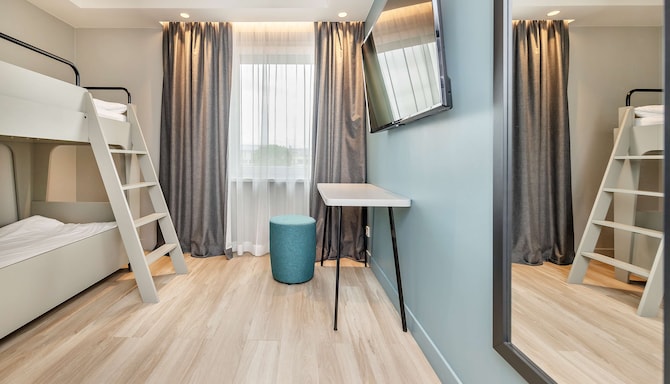 Radisson Hotel Kaunas - Family Room bunk beds