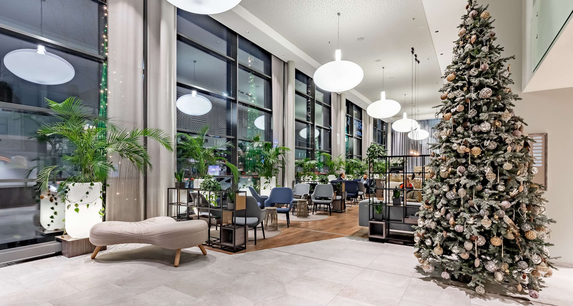 Radisson Hotel Kaunas - Widok na lobby