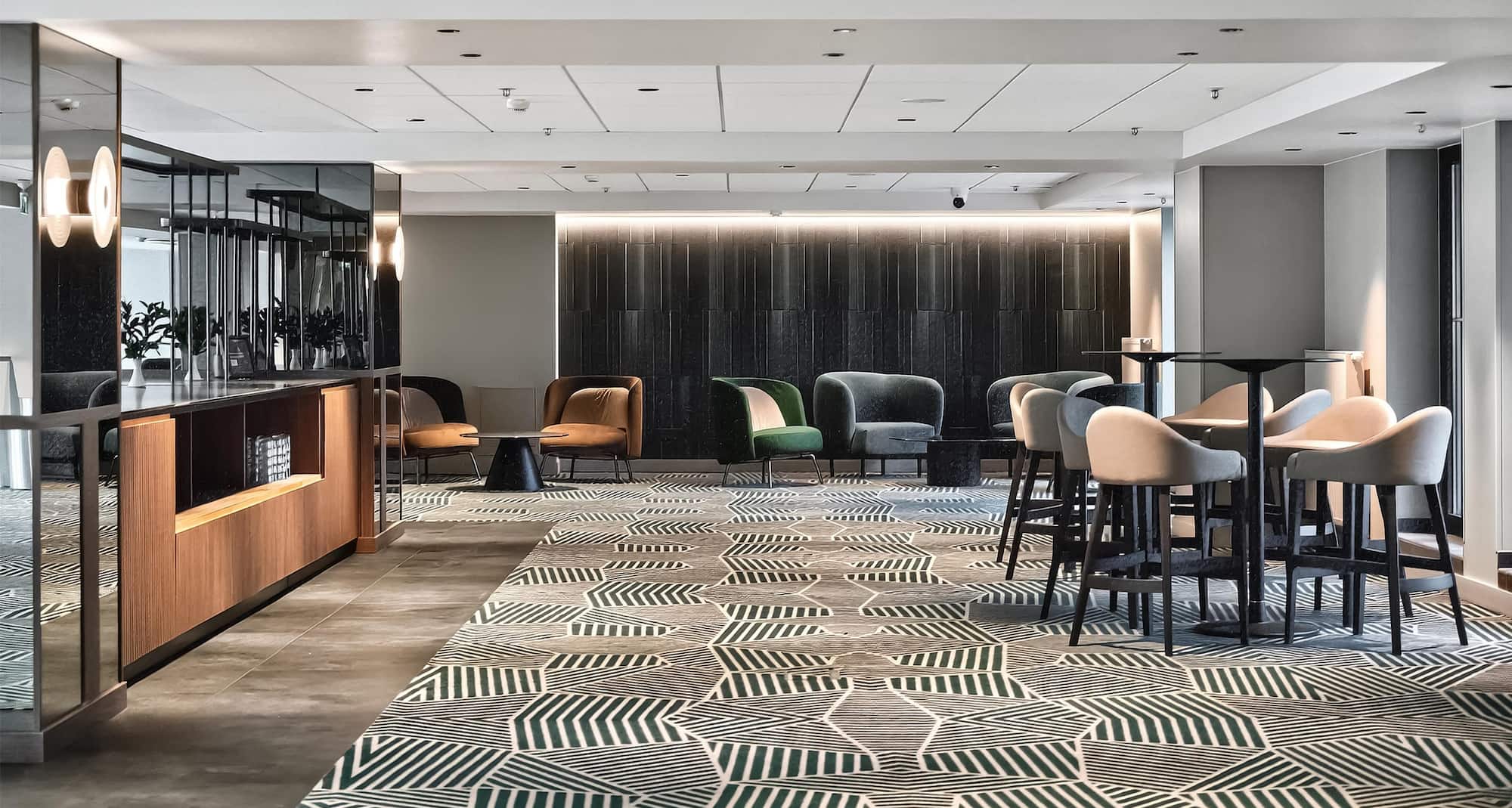 Radisson Hotel Kaunas - Conference center lobby