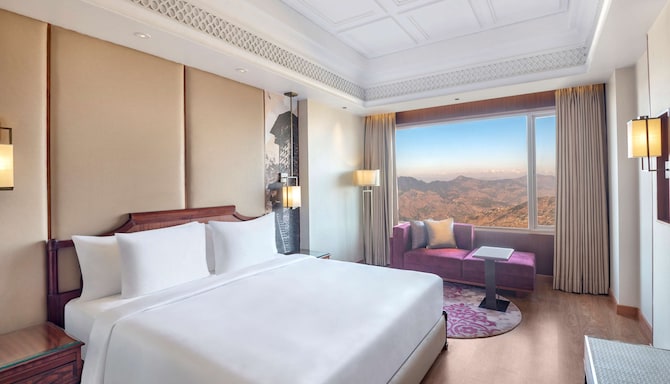 Radisson Hotel Kufri Shimla - Deluxe Room Valley View