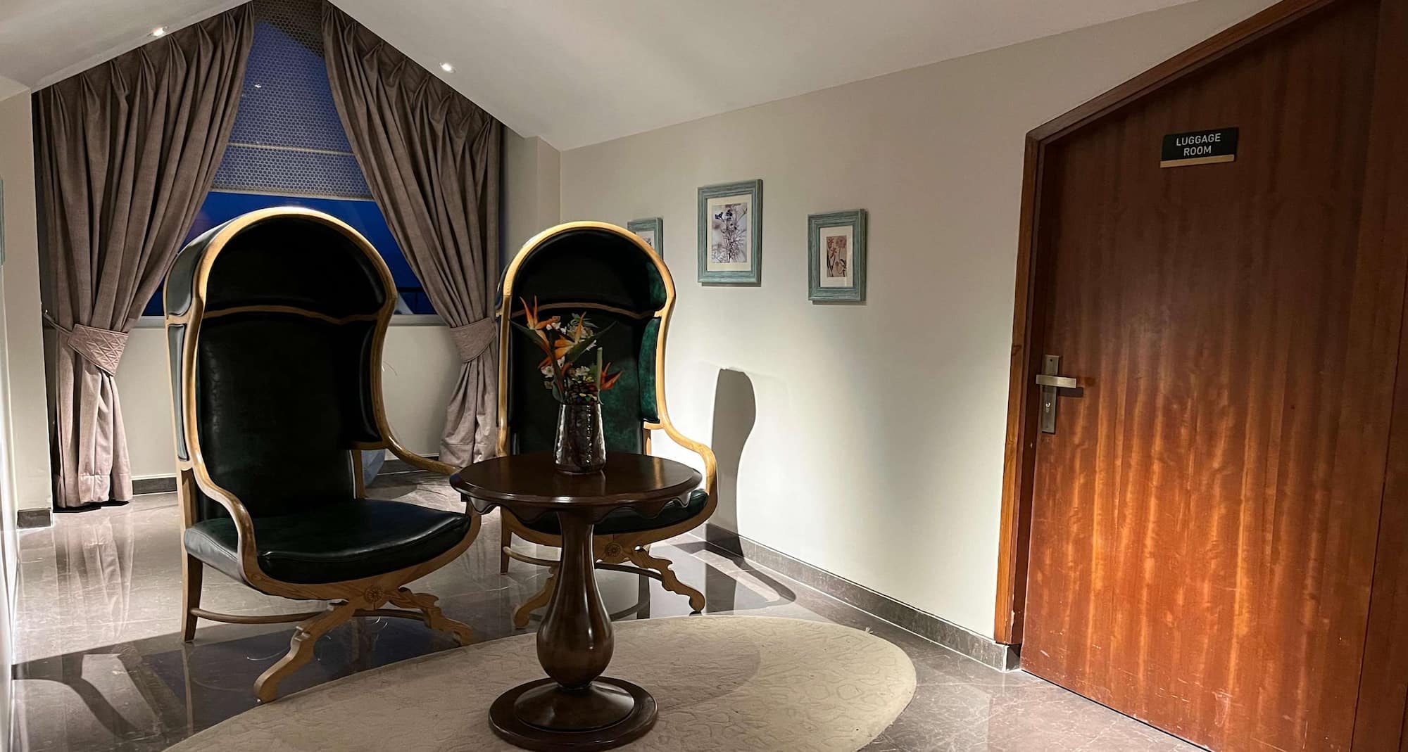 Radisson Hotel Kufri Shimla - Luggage storage