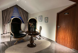 Radisson Hotel Kufri - Luggage storage