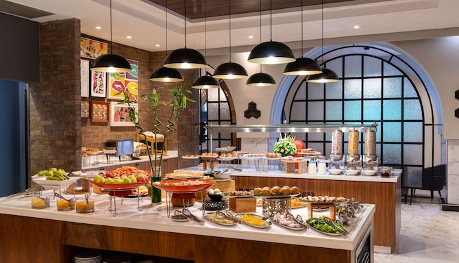 Radisson Hotel Lagos Ikeja - Restaurant Buffet