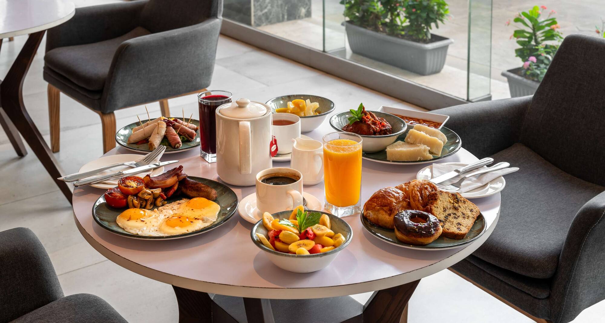 Radisson Hotel Lagos Ikeja - Restaurant Buffet Breakfastnew