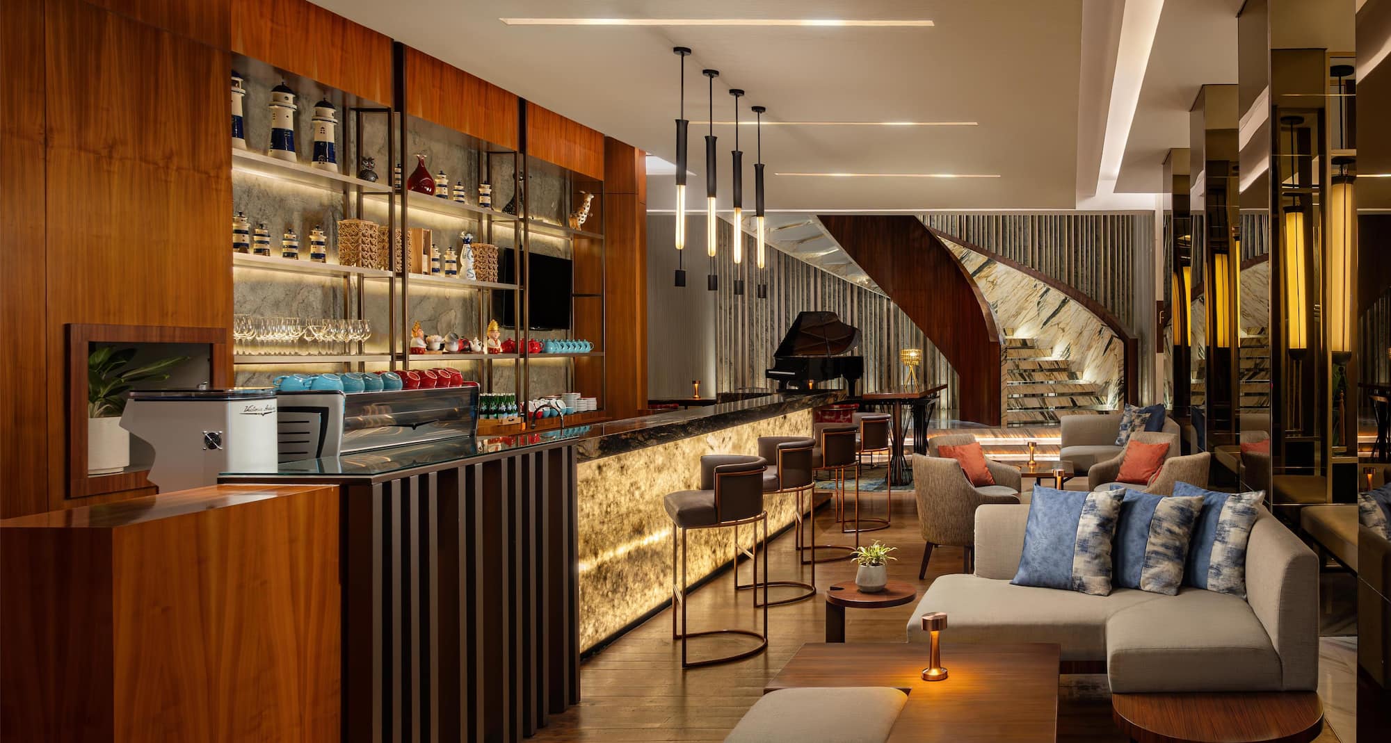 Radisson Hotel Lampung Kedaton - Lobby Bar and Lounge