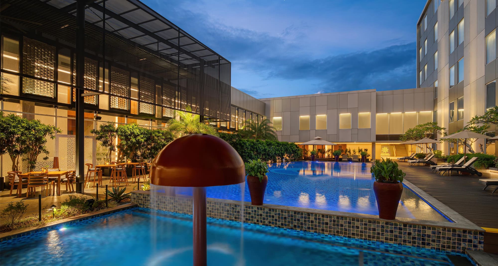Radisson Hotel Lampung Kedaton - Swimming pool