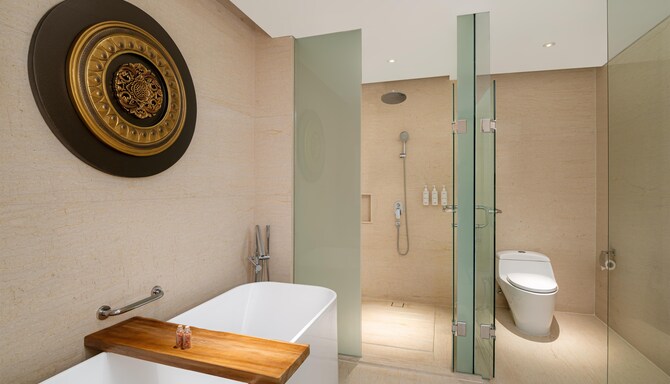 Radisson Hotel Lampung Kedaton - Executive Suite Bathroom
